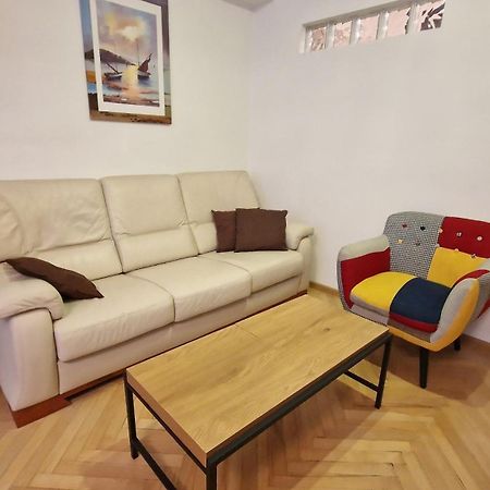 3 Room City Center Apartment By Bratislavatrip ภายนอก รูปภาพ